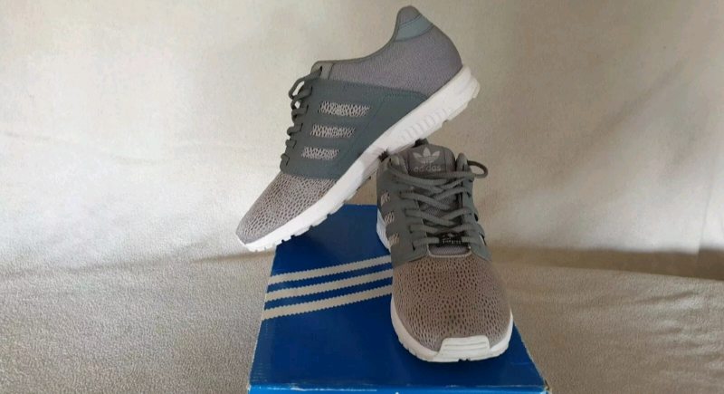 zx flux 2.0 zwart